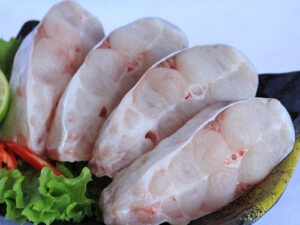 FROZEN PANGASIUS STEAK