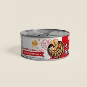 Canned fish in tomato sauce